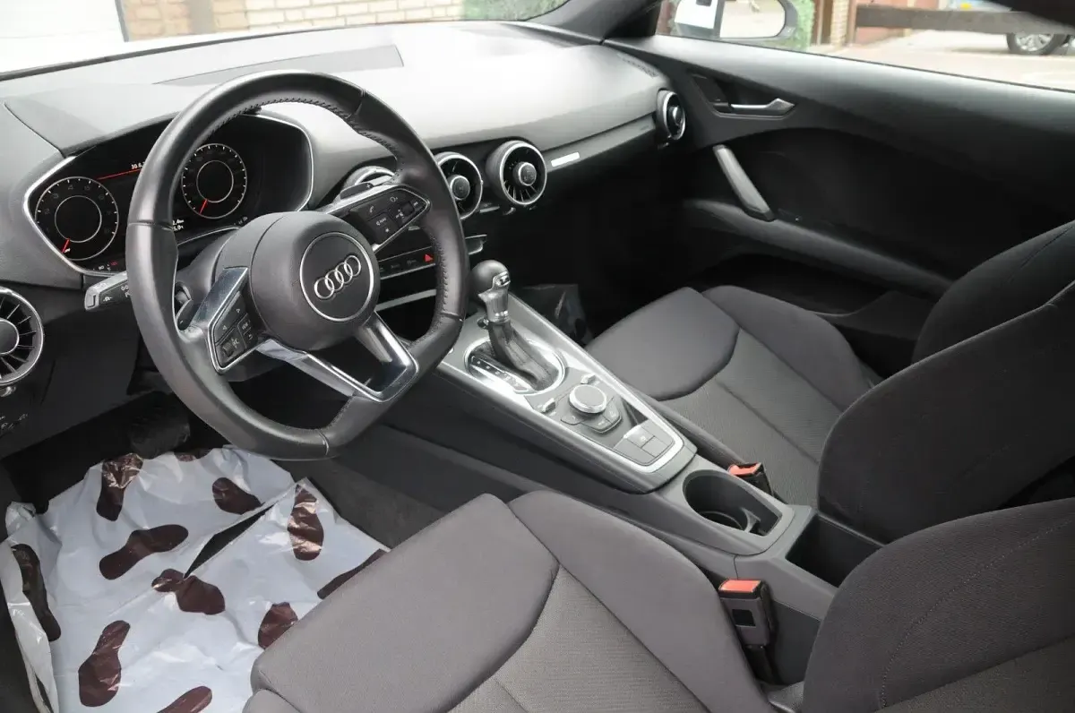Gebraucht Audi TT 197 PS (144 kW) 2019 Weiß Coupé