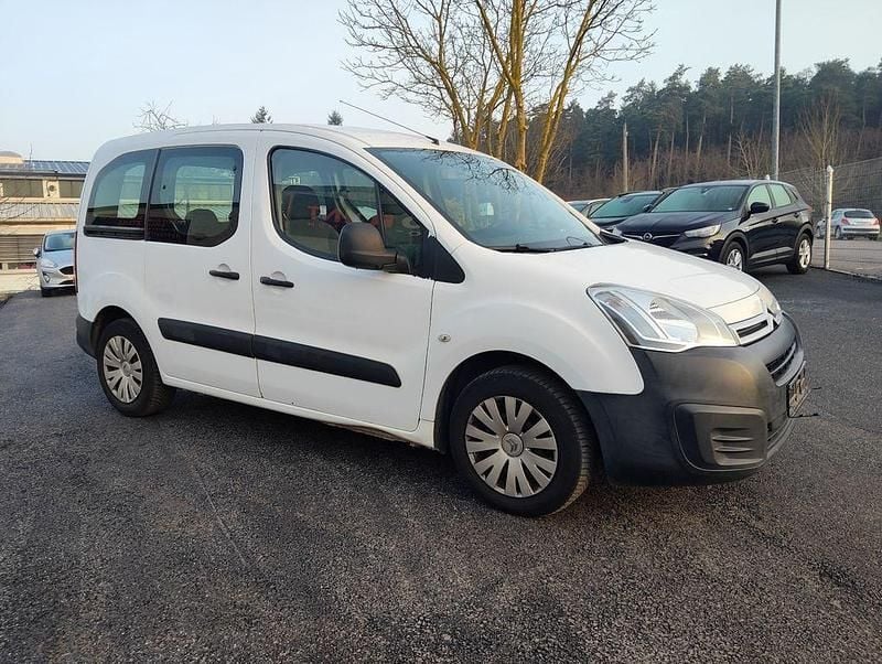 Gebraucht Citroën Berlingo Feel 75 PS (55 kW) 2016 Weiß Van / Kleinbus