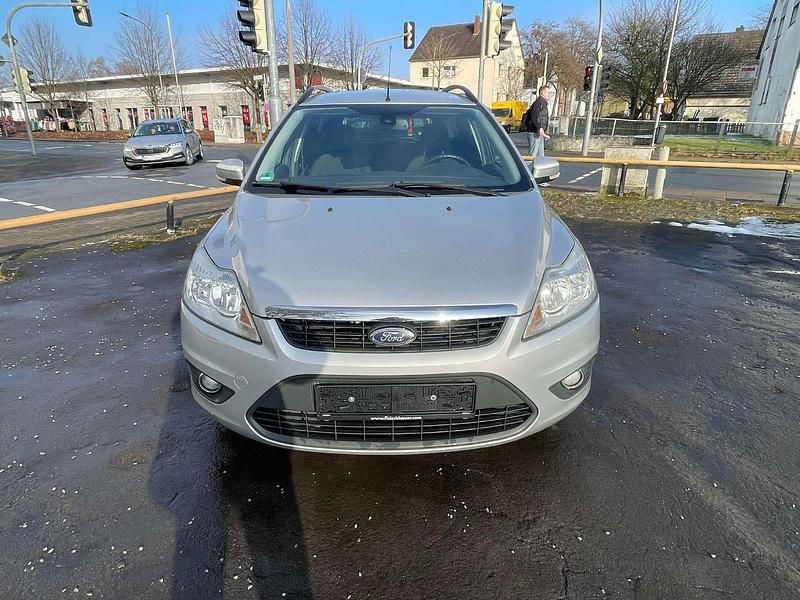 Gebraucht Ford Focus Style 101 PS (74 kW) 2008 Silber Kombi