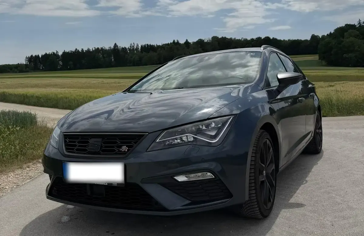 Gebraucht Seat Leon ST FR 131 PS (96 kW) 2019 Grau Kombi