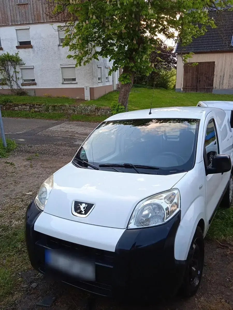 Gebraucht Peugeot Bipper 75 PS (55 kW) 2014 Weiß Van / Kleinbus