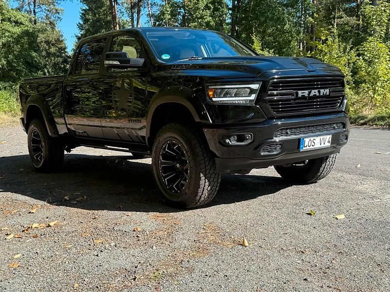 Schwarz Gebraucht 2019 Dodge Ram Abholung | 46.999 € - Bild 1/4