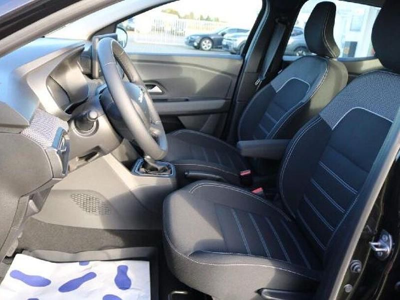 Gebraucht Dacia Sandero Expression 91 PS (66 kW) 2024 Schwarz Limousine