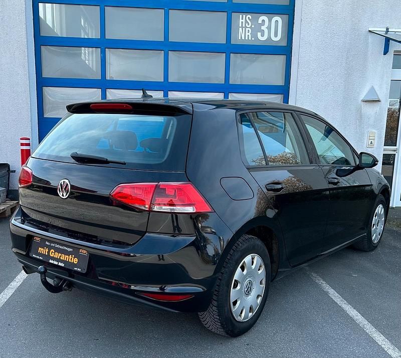 Gebraucht VW Golf VII 110 PS (80 kW) 2016 Schwarz Kleinwagen