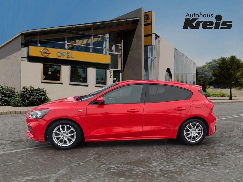 Gebraucht Ford Focus ST-Line 125 PS (91 kW) 2019 Rot Limousine