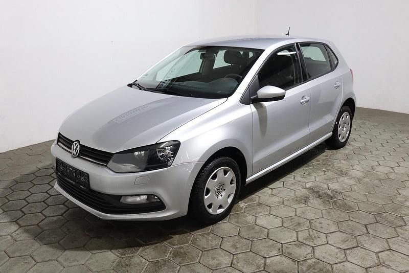 Gebraucht VW Polo Trendline 60 PS (44 kW) 2015 Silber Kleinwagen