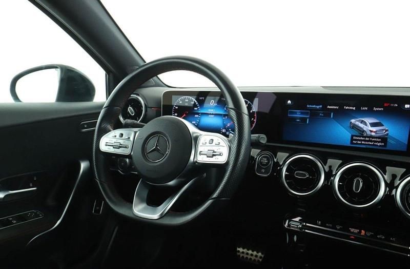 Gebraucht Mercedes A220 AMG line 190 PS (139 kW) 2019 Grau Limousine