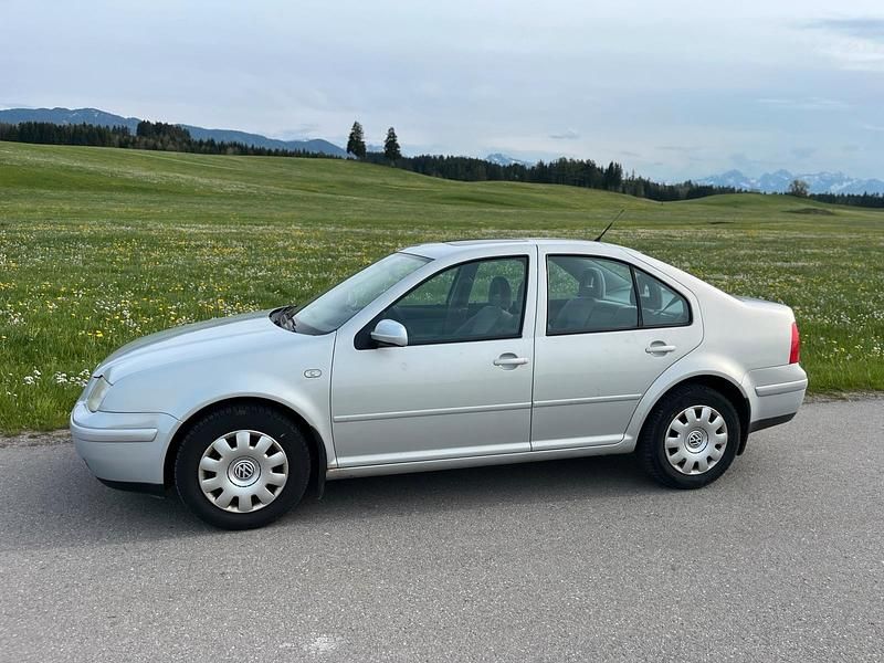 Occasion VW Bora 101 ch (74 kW) 1999 Argent Berline