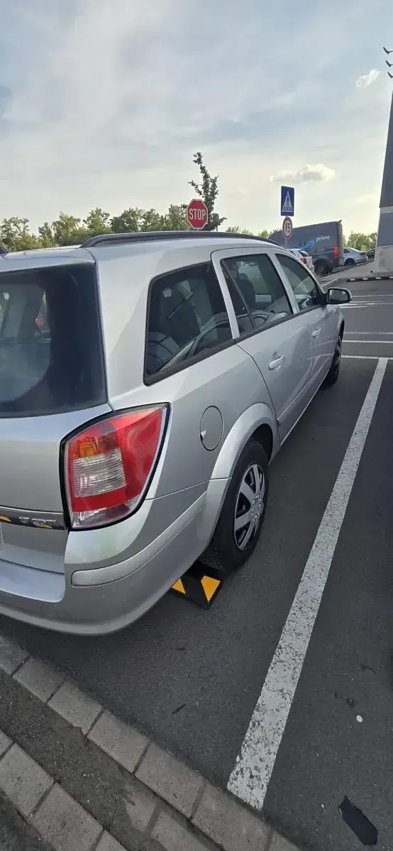 Gebraucht Opel Astra 110 PS (80 kW) 2007 Silber Kombi