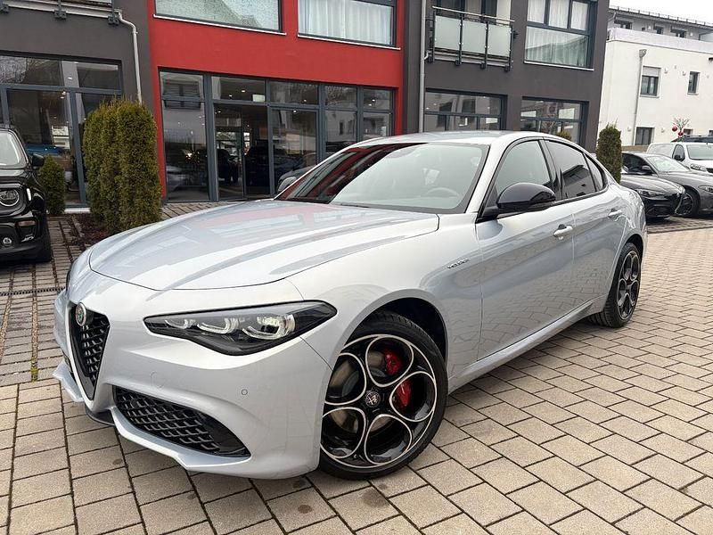 Weiß Neu 2025 Alfa Romeo Giulia Veloce Limousine | 59.950 € (Teuer) - Bild 1/4