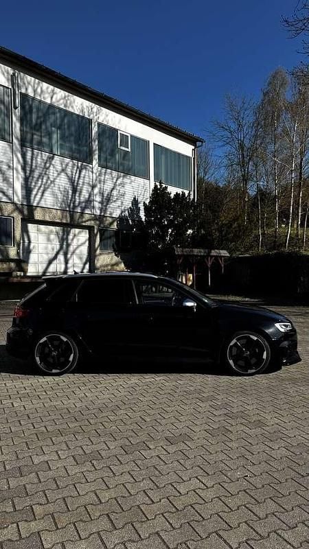 Gebraucht Audi RS3 Ambiente 400 PS (294 kW) 2018 Schwarz Limousine
