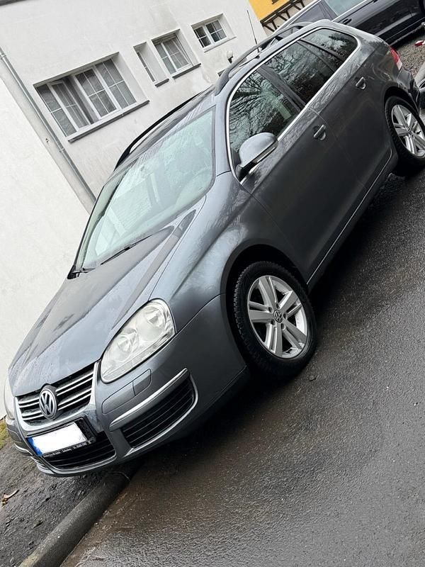 Gebraucht VW Golf Plus 105 PS (77 kW) 2009 Grau Van / Kleinbus