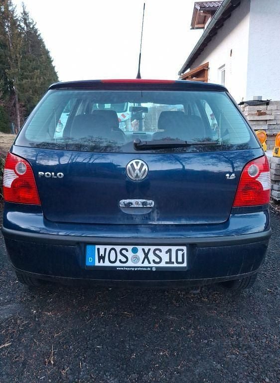 Gebraucht VW Polo 75 PS (55 kW) 2004 Blau Kleinwagen