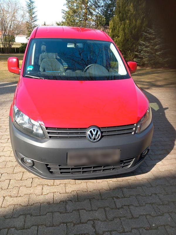 Gebraucht VW Caddy Maxi 102 PS (75 kW) 2015 Rot Van / Kleinbus