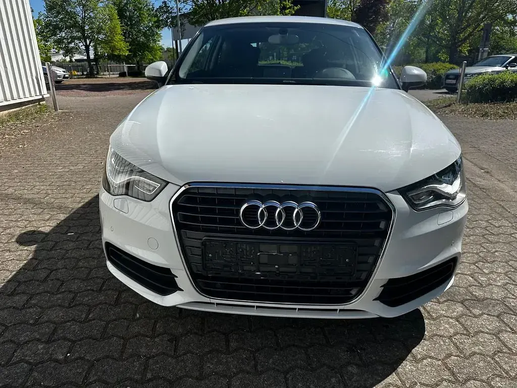 Second-hand Audi A1 Attraction 90 CP (66 kW) 2013 Alb Hatchback