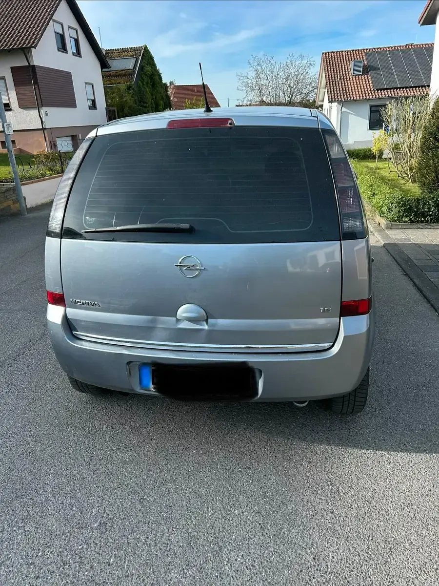 Second-hand Opel Meriva 101 CP (74 kW) 2006 Albastru Monovolum