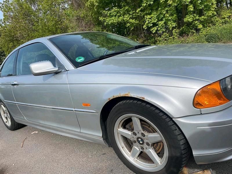 Second-hand BMW 320 150 CP (110 kW) 1999 Argintiu Coupe