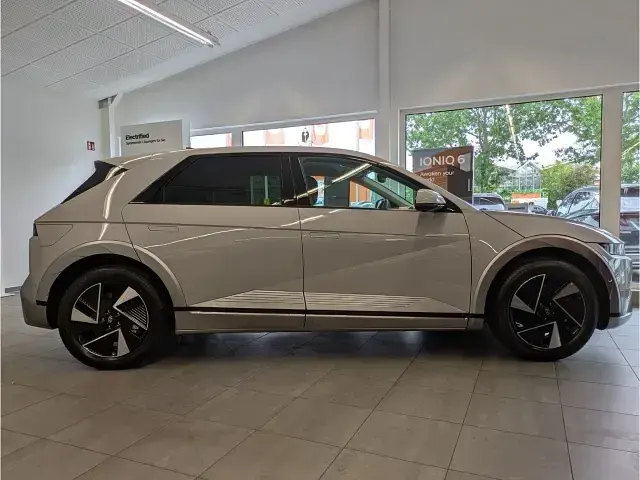 Neu Hyundai Ioniq 5 478 kW (650 PS) 2026 Grau SUV