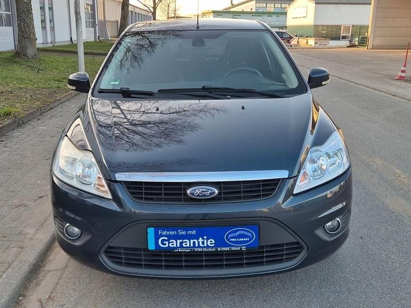 Gebraucht Ford Focus Viva 101 PS (74 kW) 2010 Grau Limousine