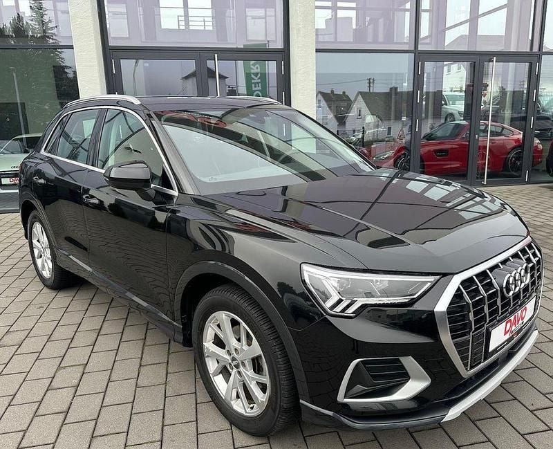 Mythosschwarz Gebraucht 2019 Audi Q3 Advanced SUV | 25.991 € (Guter Preis) - Bild 1/4