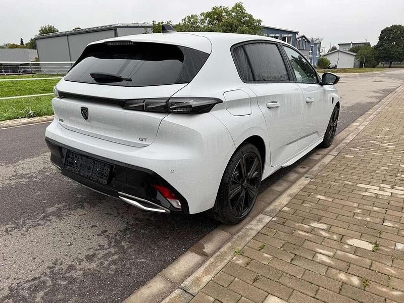 Selenium grau metallic Neu 2025 Peugeot 308 GT Limousine | 27.507 € (Guter Preis) - Bild 1/4