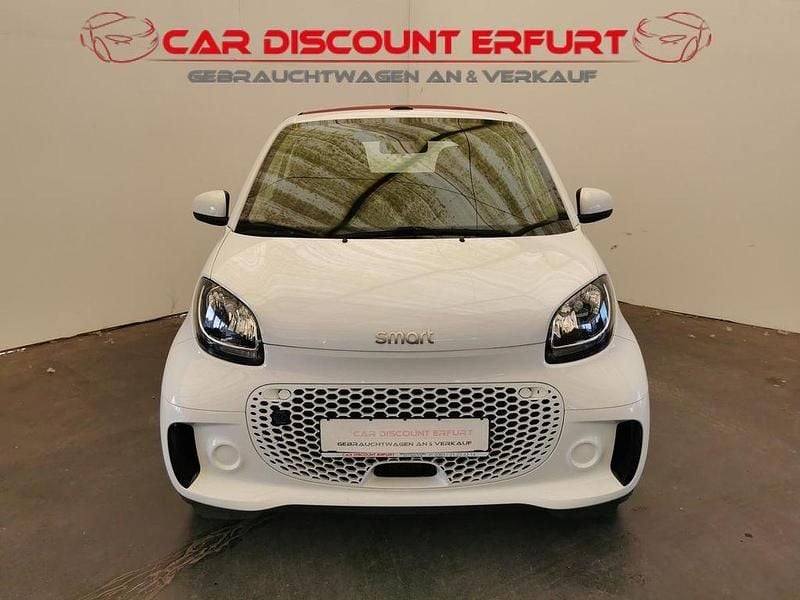 Tridionsicherheitszelle weiss Gebraucht 2020 Smart ForTwo Electric Drive Cabrio | 9.996 € (Fairer Preis) - Bild 1/4