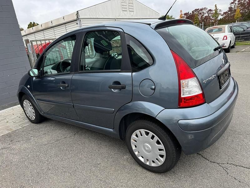 Grau Gebraucht 2006 Citroën C3 Kleinwagen | 2.990 € (Etwas zu teuer) - Bild 1/4
