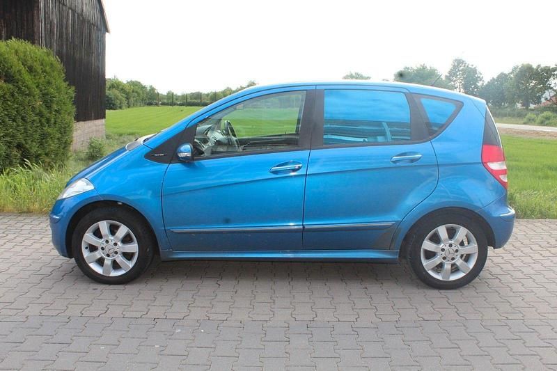 Gebraucht Mercedes A180 Avantgarde 109 PS (80 kW) 2006 Blau Van / Kleinbus