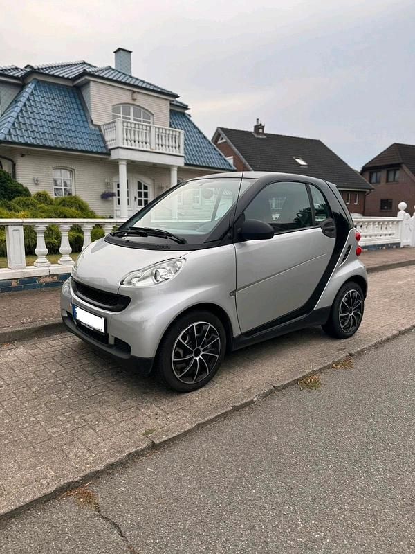 Silber Gebraucht 2007 Smart ForTwo Coupé Kleinwagen | 2.990 € (Fairer Preis) - Bild 1/4