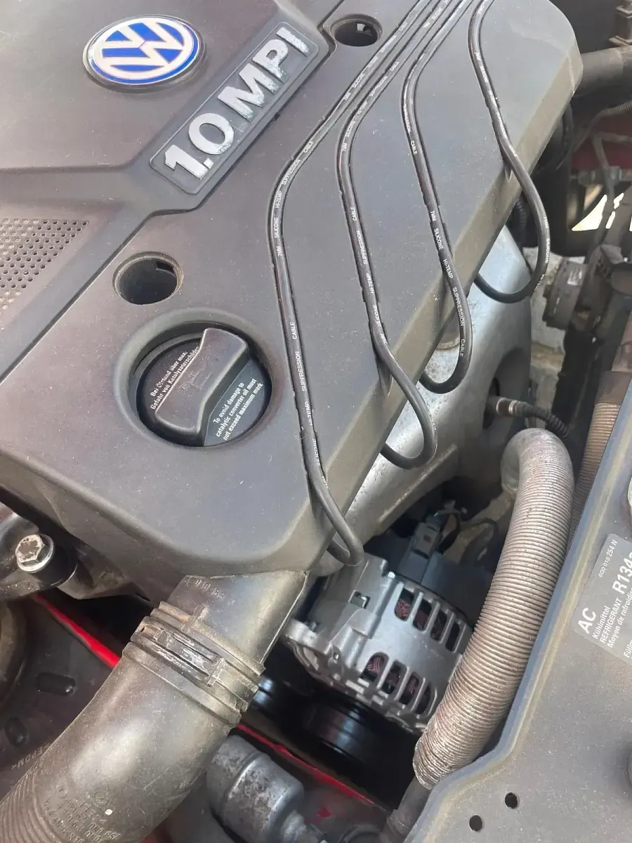 Używany VW Lupo 50 KM (36 kW) 2000 Czerwony Hatchback