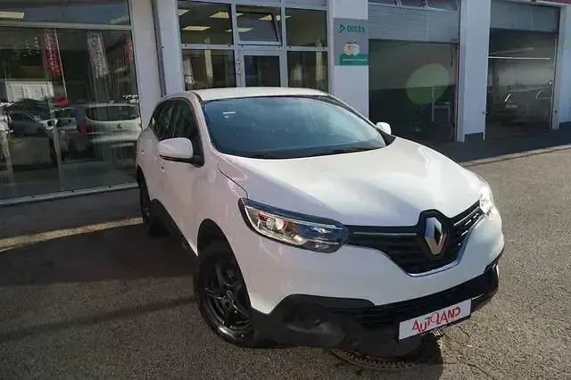 Gebraucht Renault Kadjar Life 140 PS (102 kW) 2019 Weiß SUV