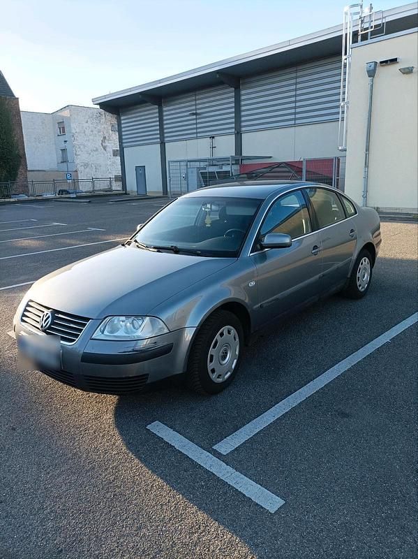 Gebraucht VW Passat 130 PS (95 kW) 2002 Grau Limousine