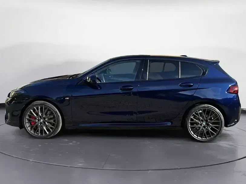 Gebraucht BMW 120 M Sport 163 PS (119 kW) 2025 Tansanitblau ii metallic Kleinwagen