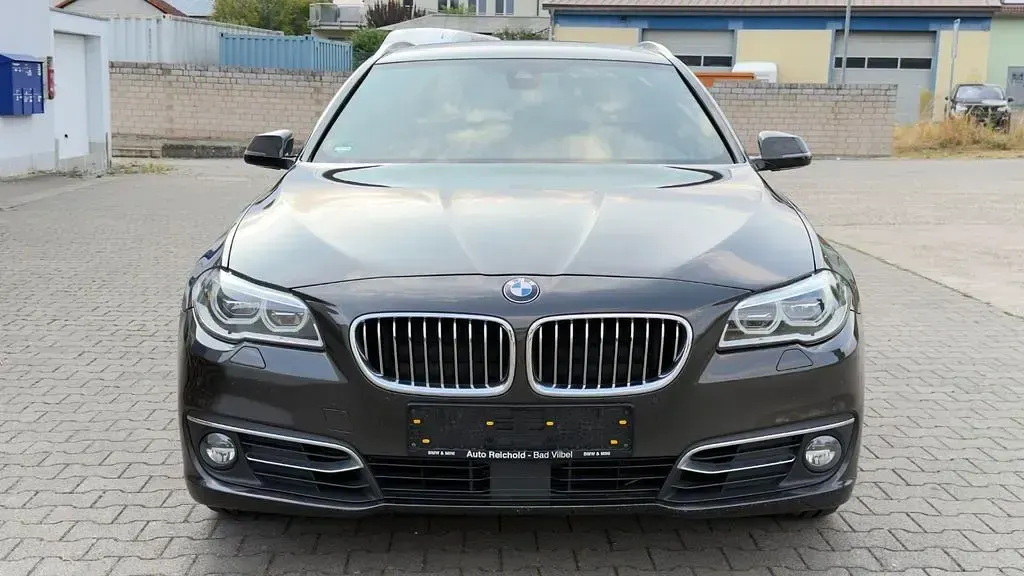 Gebraucht BMW 530 Luxury Line 258 PS (189 kW) 2013 Braun Kombi