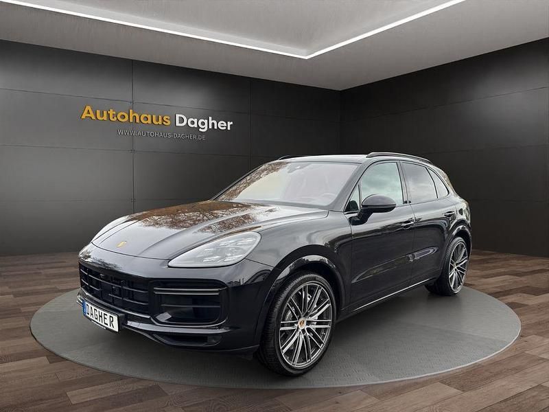 Schwarz Gebraucht 2020 Porsche Cayenne Turbo SUV | 79.900 € (Etwas zu teuer) - Bild 1/4
