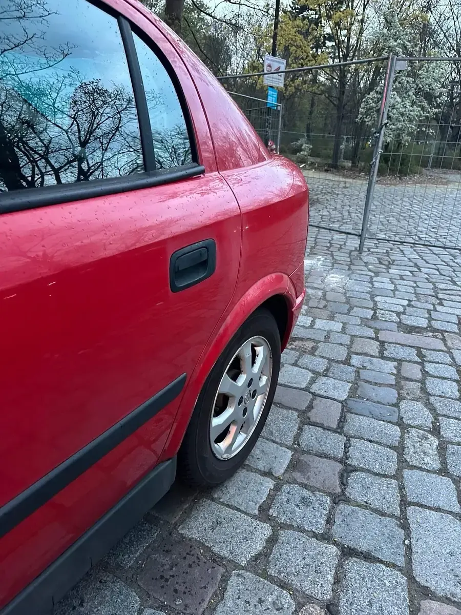 Gebraucht Opel Astra 101 PS (74 kW) 2002 Rot Limousine