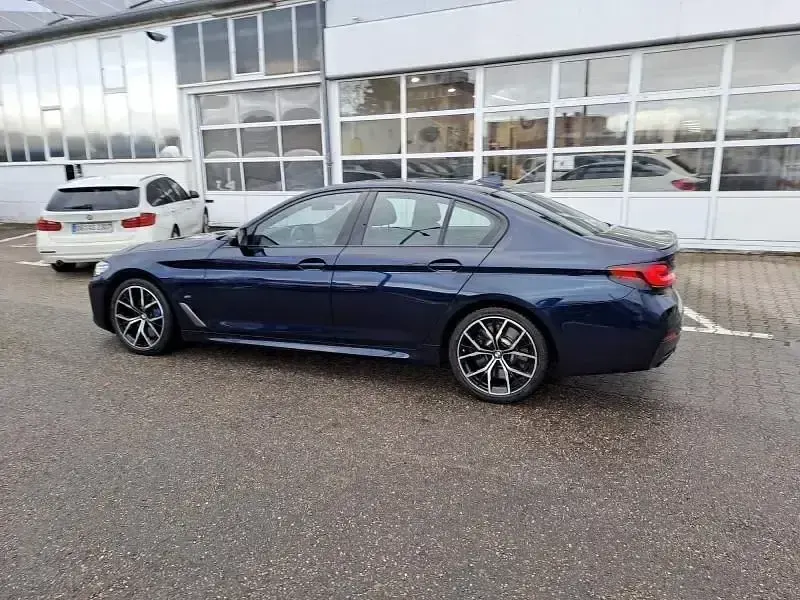 Gebraucht BMW M550 M Sport 530 PS (389 kW) 2021 Blau Limousine