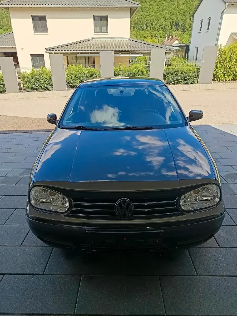 Gebraucht VW Golf IV 105 PS (77 kW) 2001 Schwarz Limousine