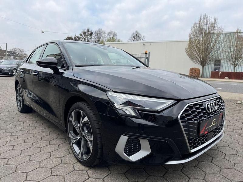 Gebraucht Audi A3 Sportback e-tron Advanced 150 PS (110 kW) 2021 Schwarz Kleinwagen