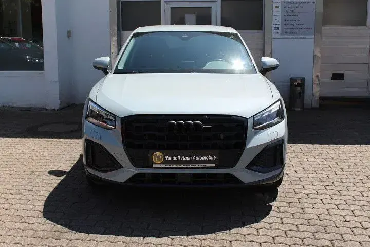 Gebraucht Audi Q2 150 PS (110 kW) 2023 Grau SUV