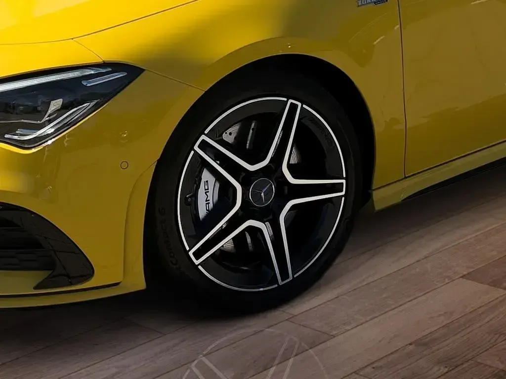 Gebraucht Mercedes CLA35 AMG AMG 306 PS (225 kW) 2021 Gelb Coupé