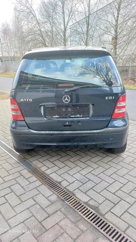 Gebraucht Mercedes A170 95 PS (69 kW) 2003 Blau Limousine