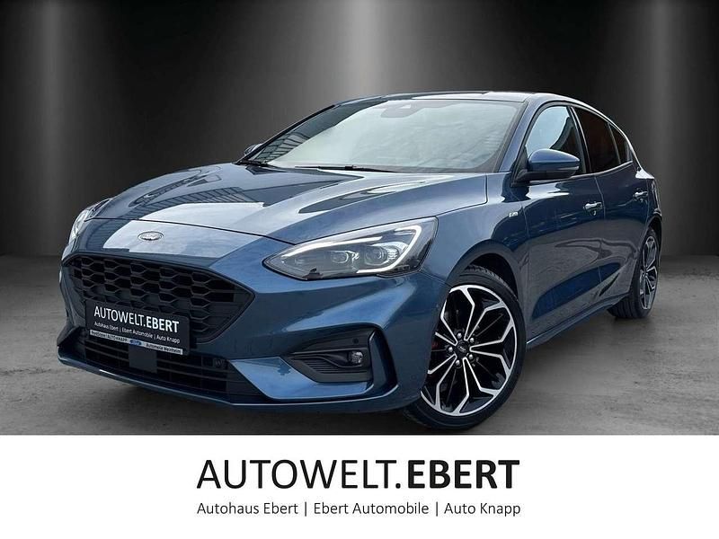 Chromablau Gebraucht 2022 Ford Focus ST-Line X Kleinwagen | 18.440 € (Fairer Preis) - Bild 1/4