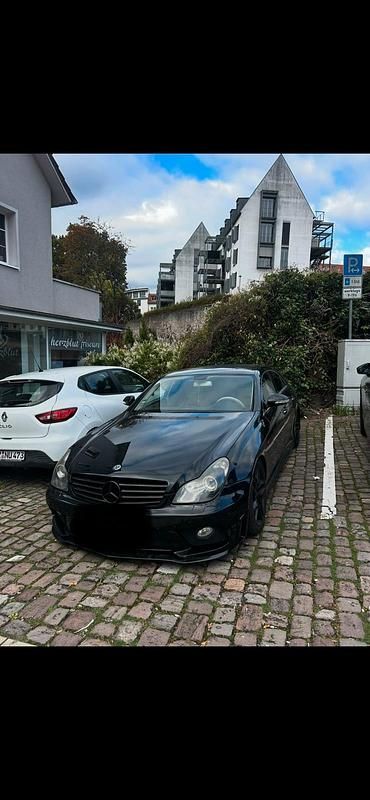 Schwarz Gebraucht 2005 Mercedes CLS500 AMG Limousine | 12.500 € (Fairer Preis) - Bild 1/4