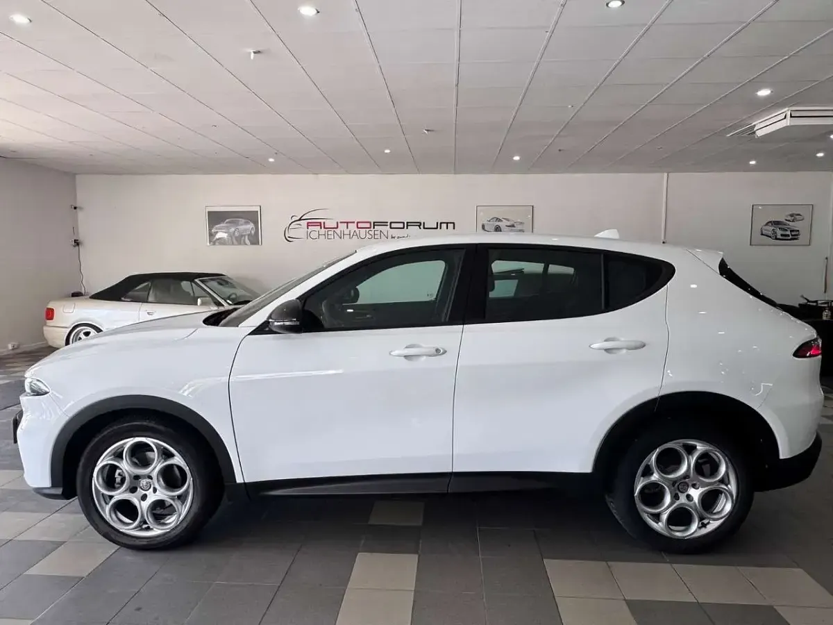 Gebraucht Alfa Romeo Tonale Super 131 PS (96 kW) 2023 Weiß SUV