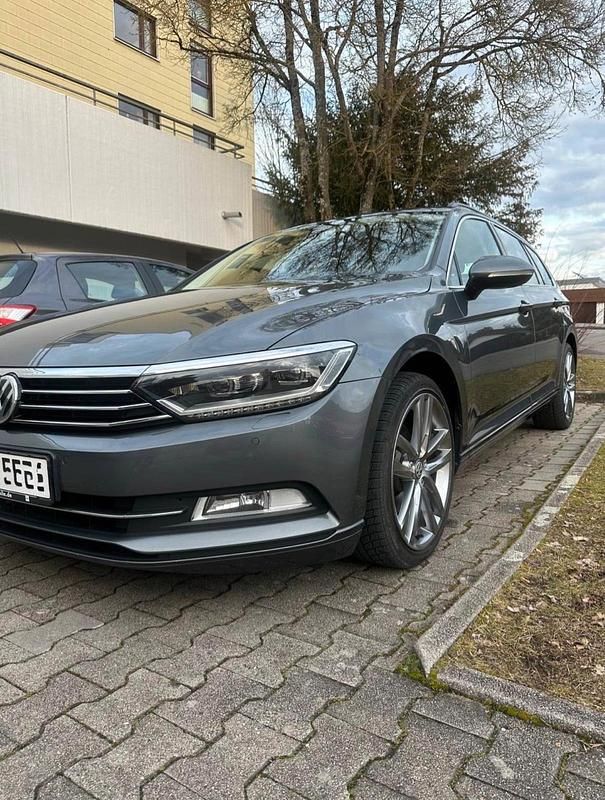 Gebraucht VW Passat 120 PS (88 kW) 2015 Grau Kombi