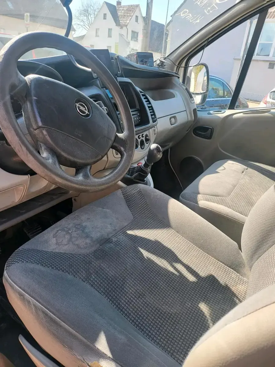 Gebraucht Opel Vivaro 90 PS (66 kW) 2014 Weiß Van / Kleinbus