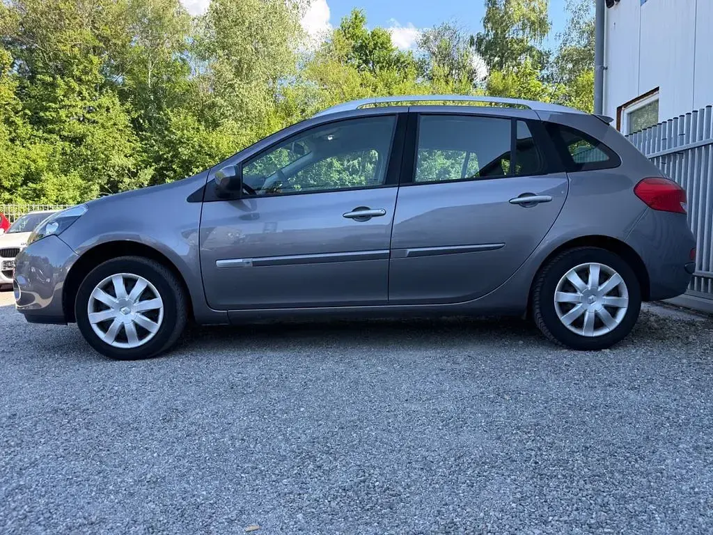Gebraucht Renault Clio Dynamique 101 PS (74 kW) 2010 Grau Limousine