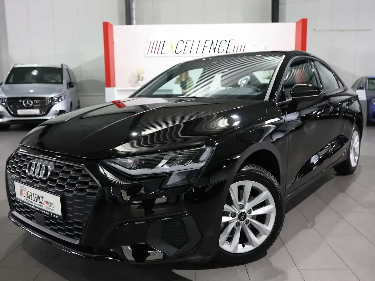 Gebraucht Audi A3 Business 150 PS (110 kW) 2024 Brilliant schwarz Limousine