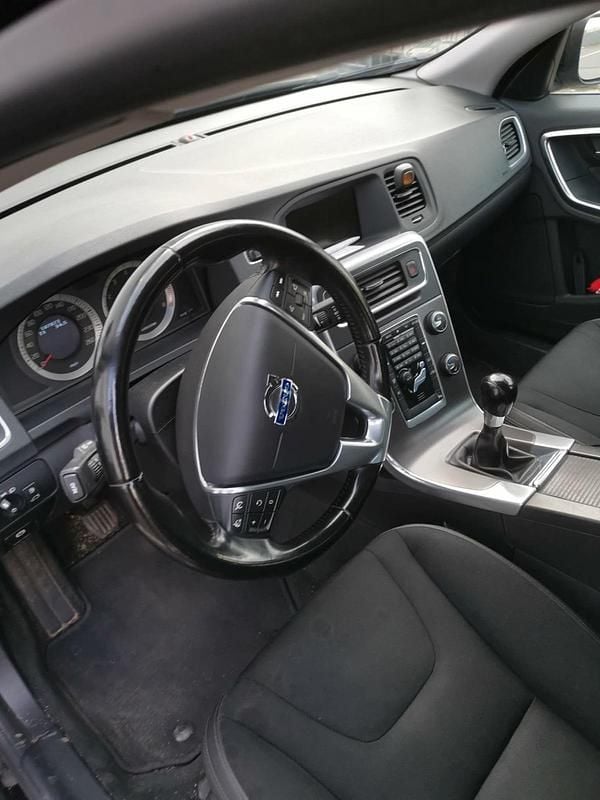 Gebraucht Volvo V60 203 PS (149 kW) 2011 Schwarz Kombi